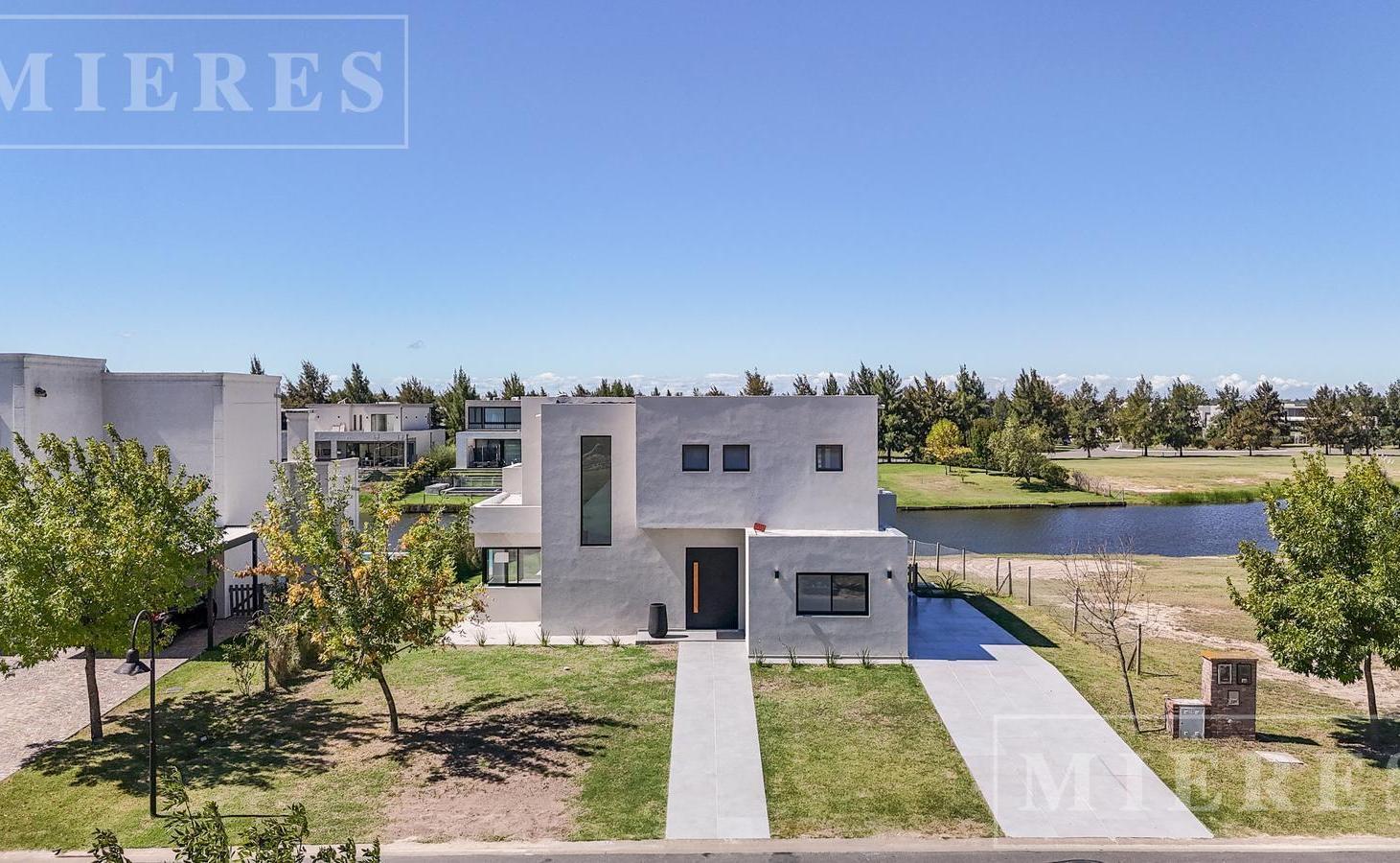 Casa en venta en El Naudir