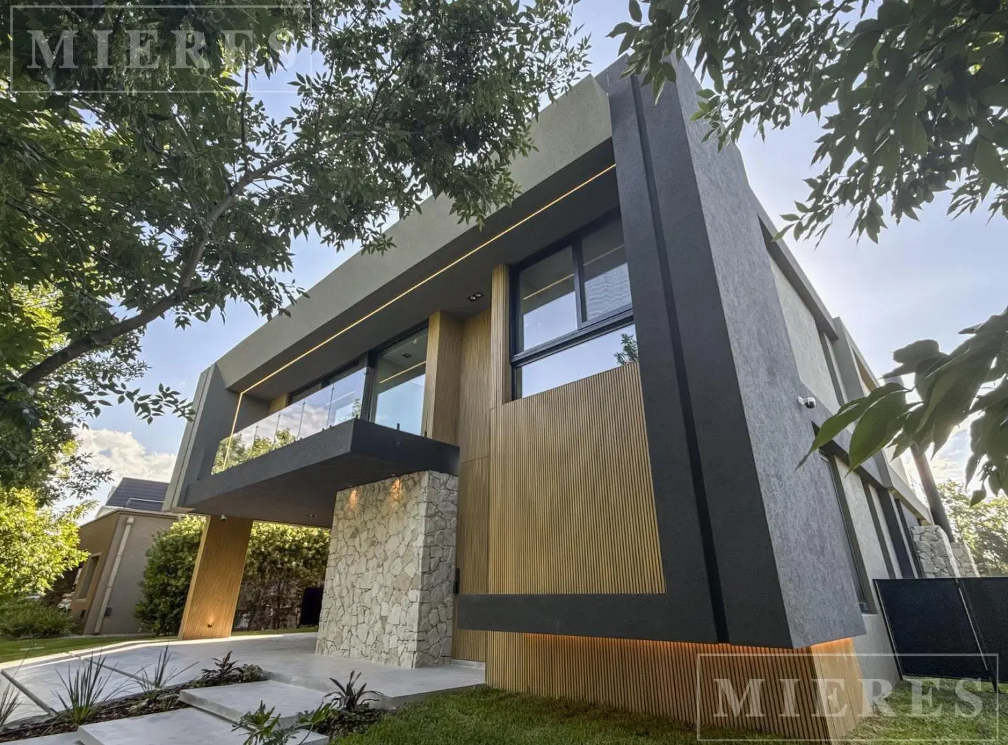 Casa en venta en el barrio El Yacht, Nordelta 4