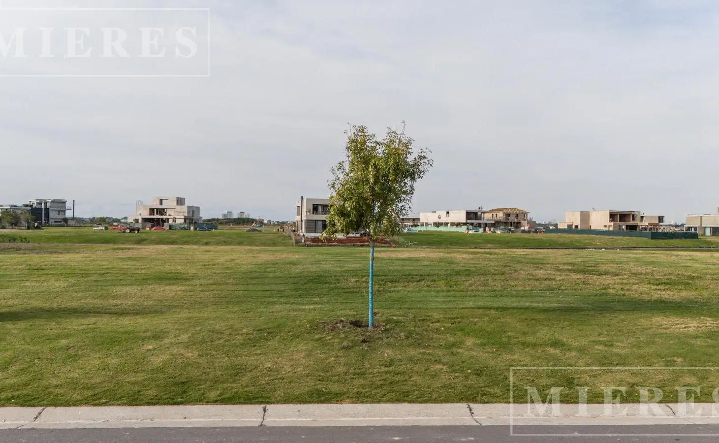Lote al lago central en Los Puentes, Nordelta 3