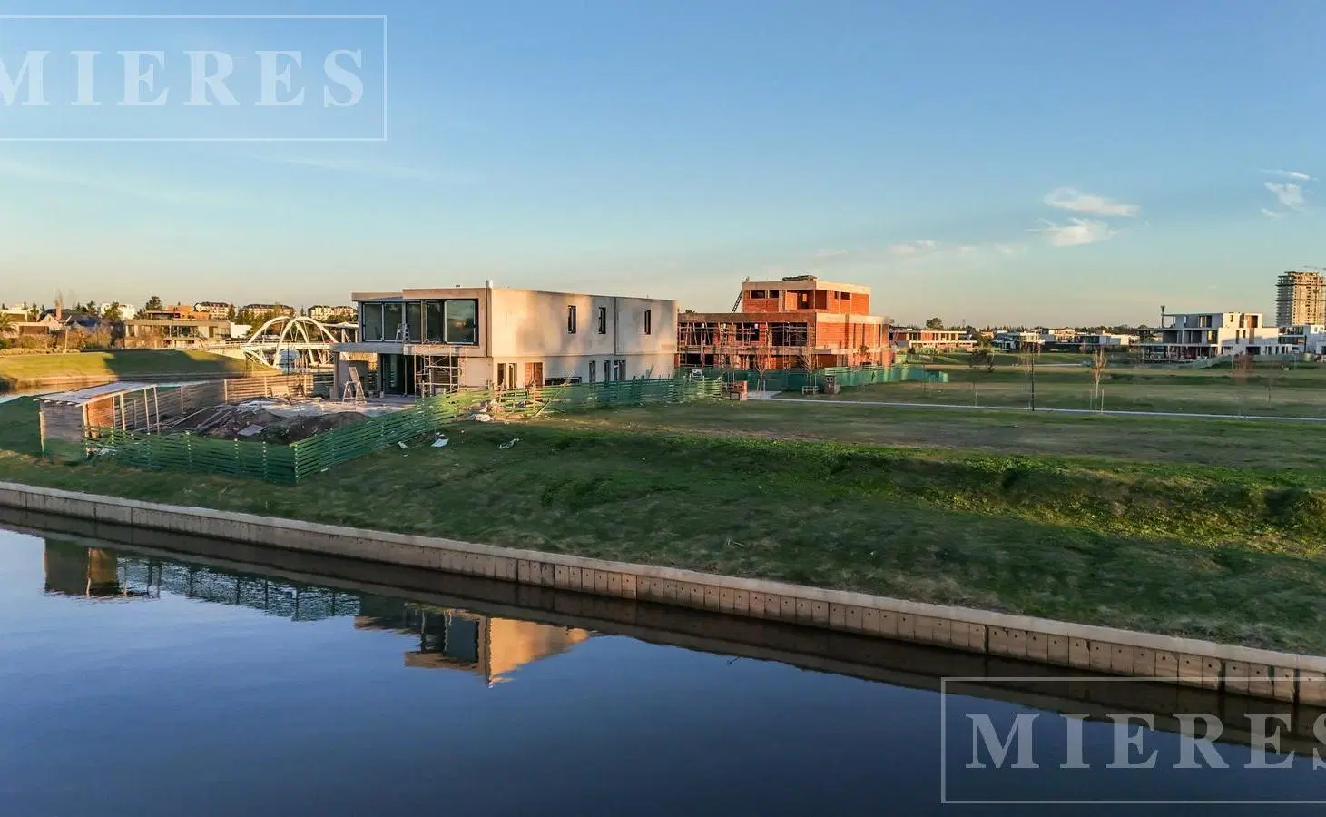 Lote en venta con orientación noroeste en el Barrio El Yacht, Nordelta 5
