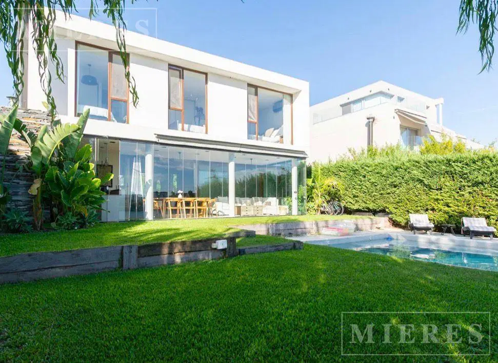 Casa en venta en el barrio Las Tipas, Nordelta 1