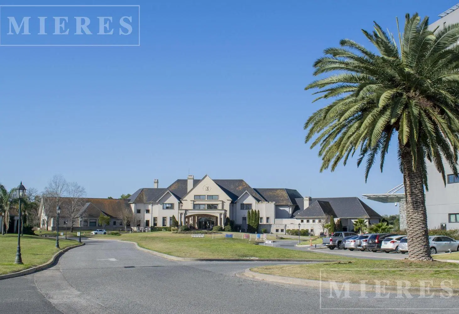 Lote de 1018m² en venta en Pilar Golf 3