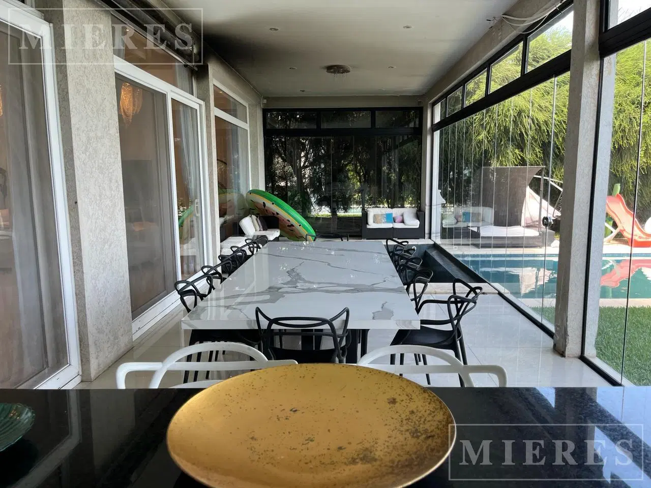 Casa en venta a la laguna en Los Alisos, Nordelta. 4