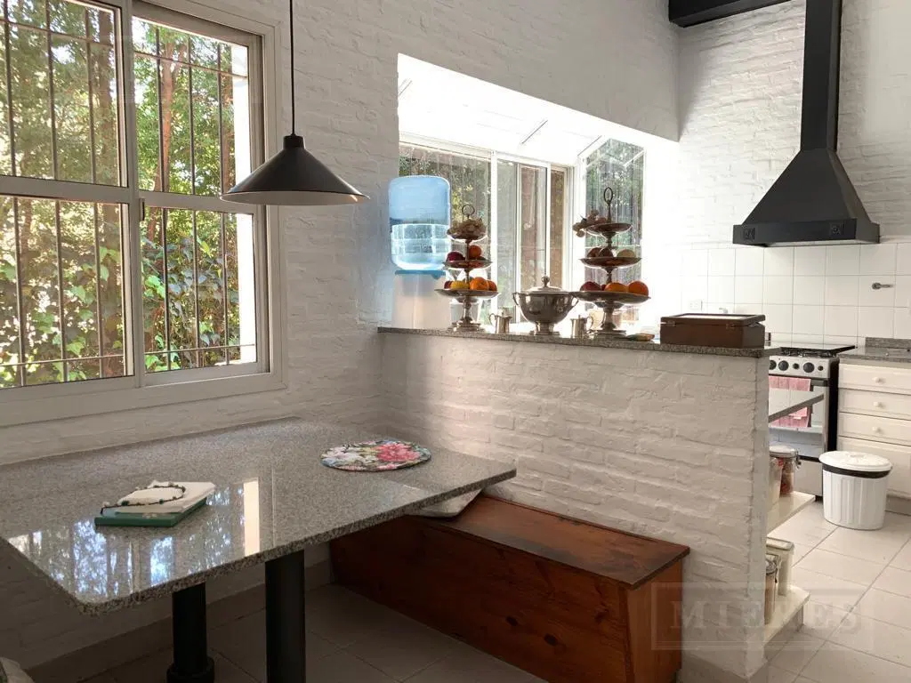 Muy linda casa en alquiler en el Barrio Cerrado El Trebol 3