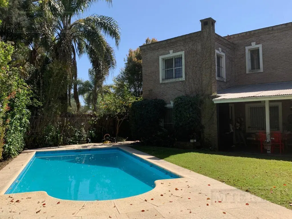 Muy linda casa en alquiler en el Barrio Cerrado El Trebol 5