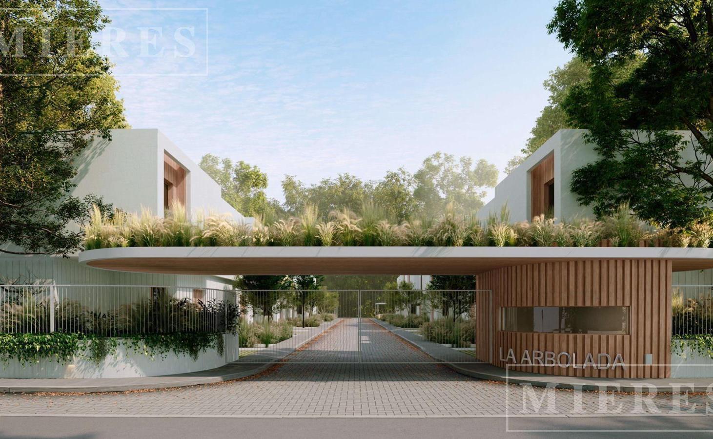 Townhouse ubicado en Las Lomas de San Isidro
