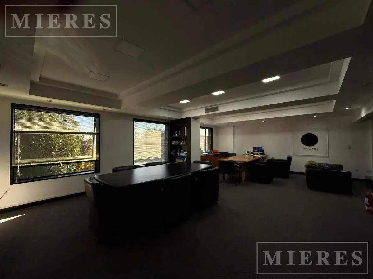 Edificio de Oficinas en venta en Panamericana y Thames 3