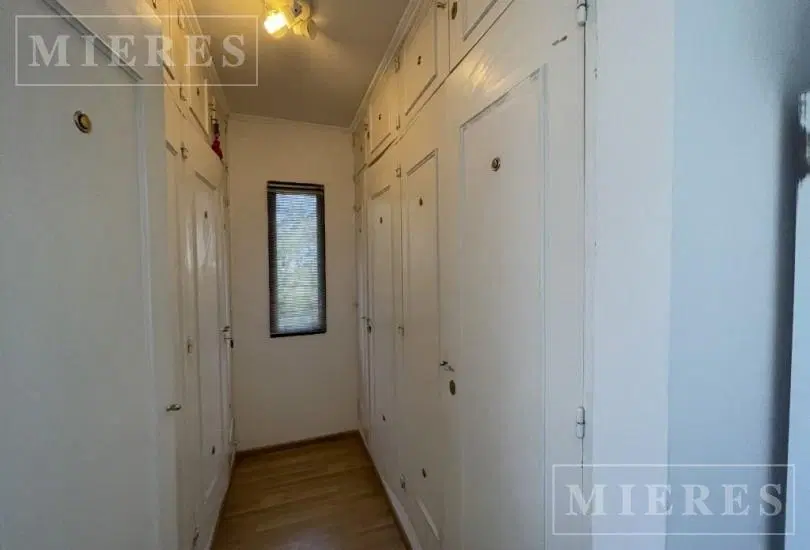 Casa en venta sobre lote interno San matias área 5 4