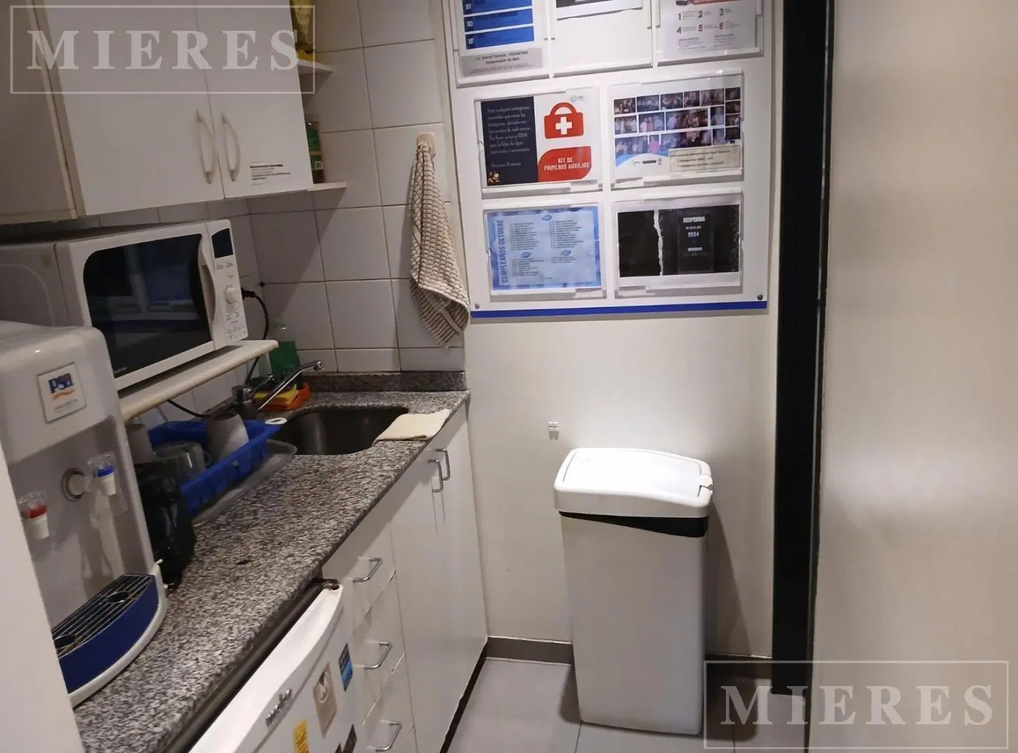 Oficina en Alquiler de 200 m2 en Lomas de San Isidro 4