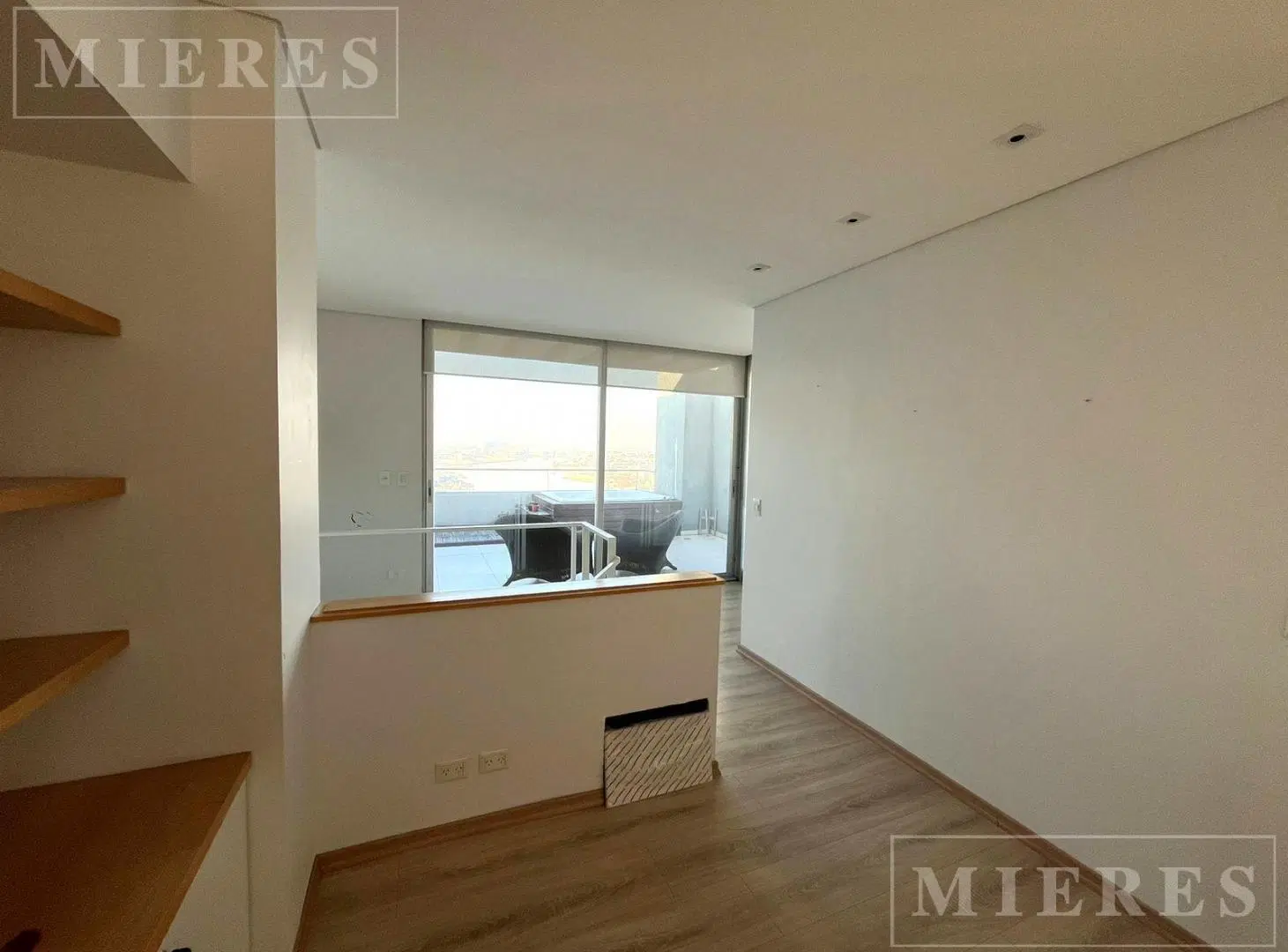 Duplex en alquiler en Islas del Golf, Edificio Qbay Golf 2