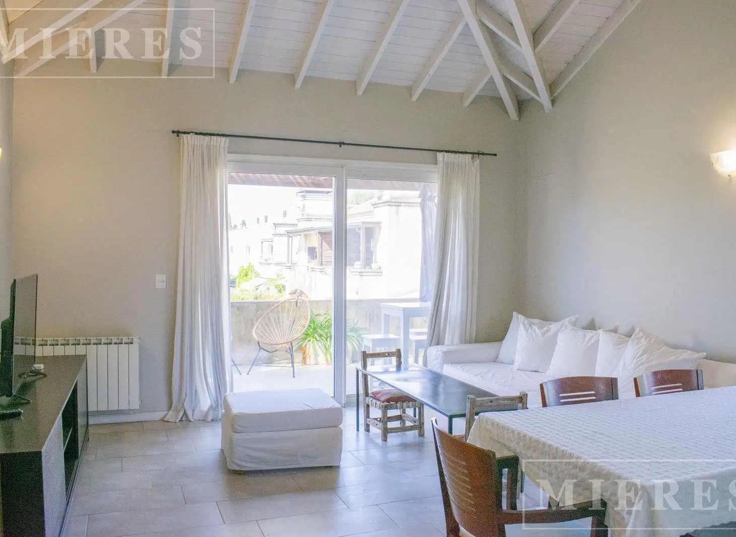 Departamento de dos ambientes en venta en La Quadra 3