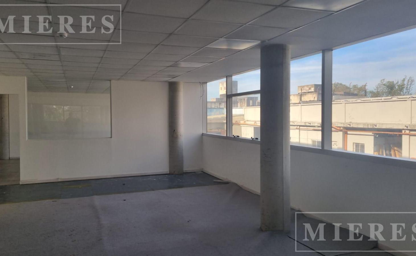 Foto de Oficina de 166 m2 en Alquiler en Beccar, San Isidro, imagen 3
