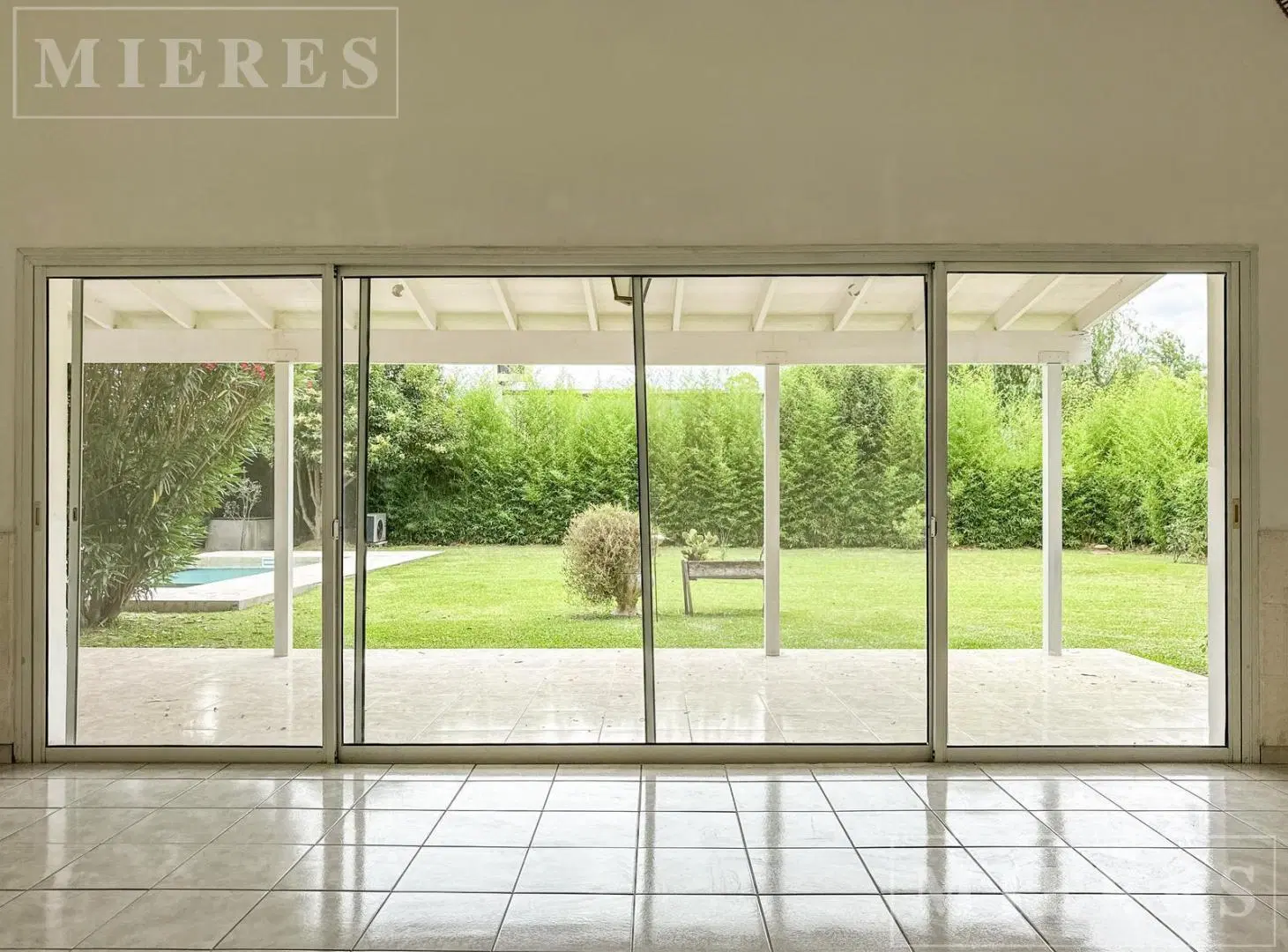 Casa en venta en el Barrio Privado El Mirasol 4