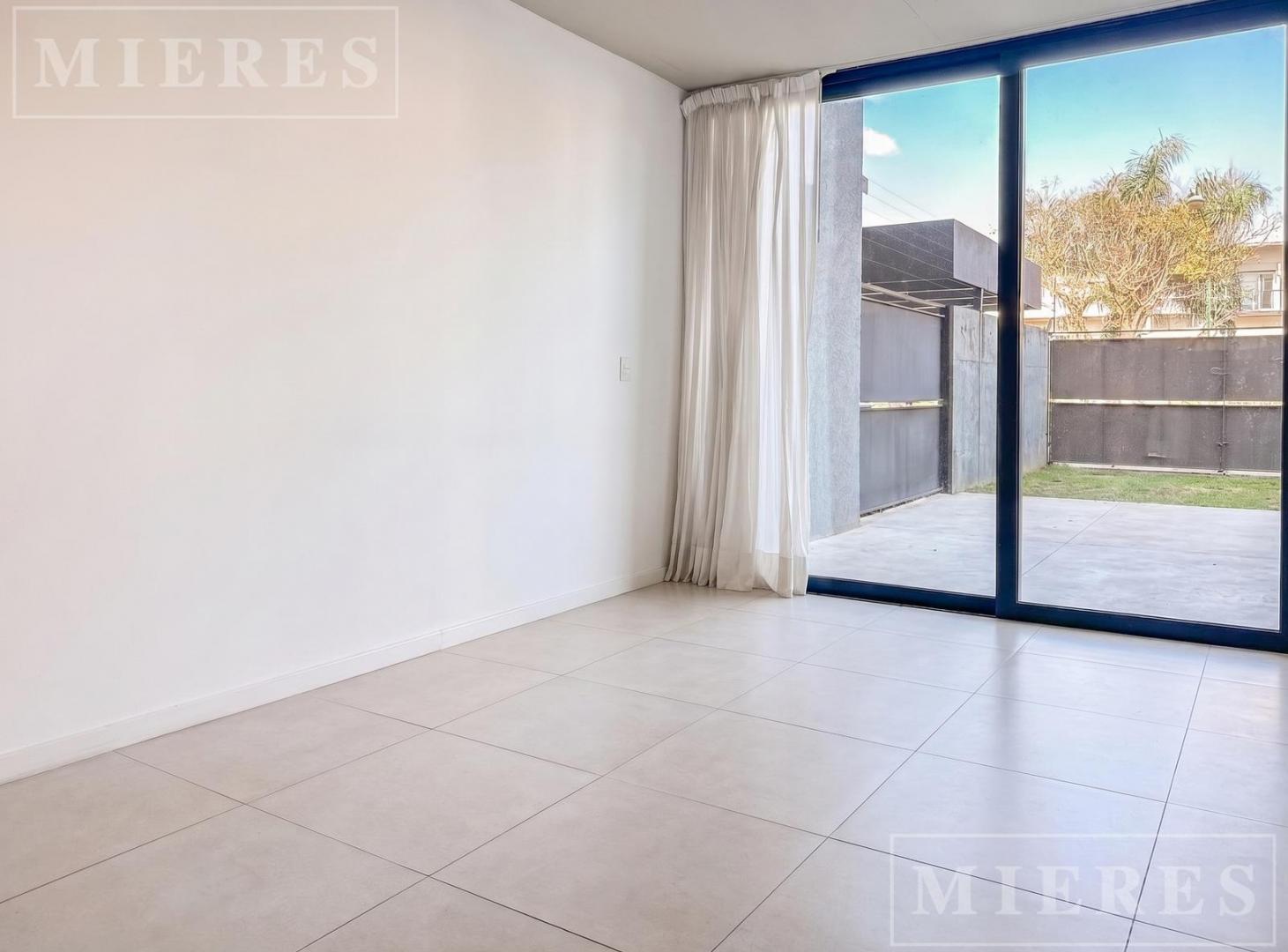 Foto de Departamento en dúplex a estrenar en venta en Beccar., imagen 2