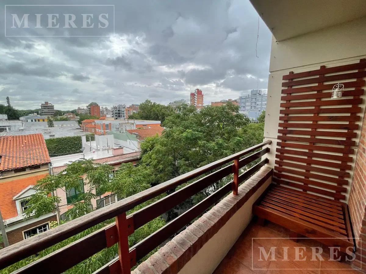 Muy lindo departamento de 3 ambientes en en alquiler en San Isidro 5
