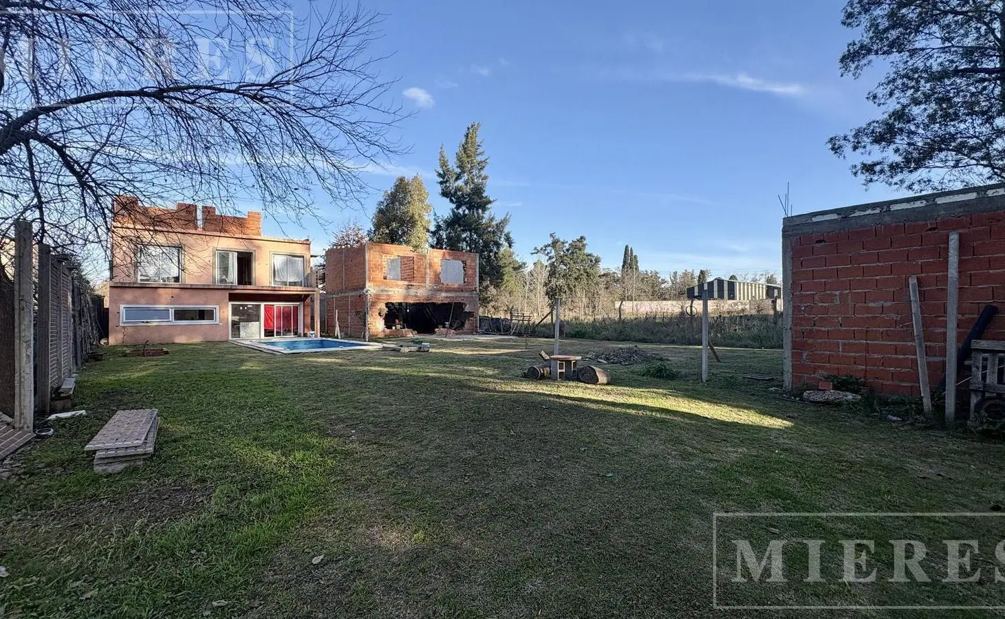 Lote de 1502m² en venta en Pilar 3