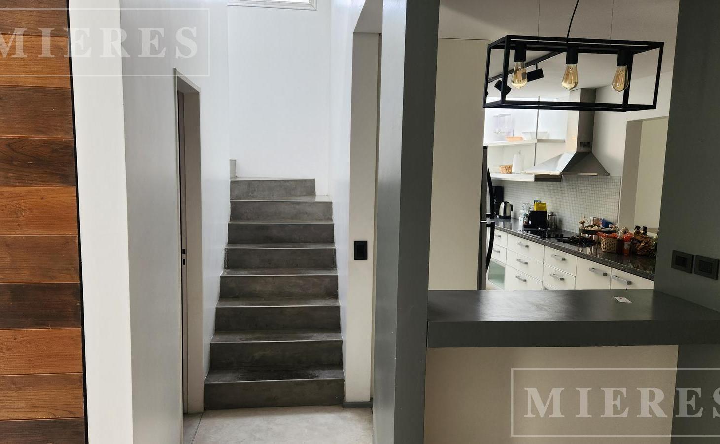 Foto de Casa en venta en el Barrio Santa Barbara, Bancalari., imagen 5