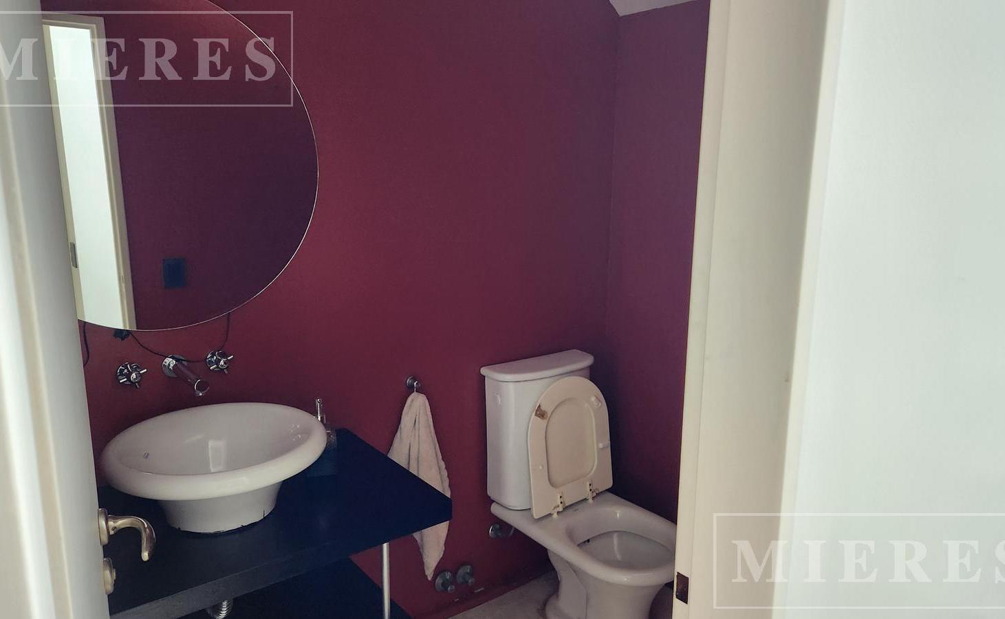 Foto de Casa en venta en el Barrio Santa Barbara, Bancalari., imagen 2