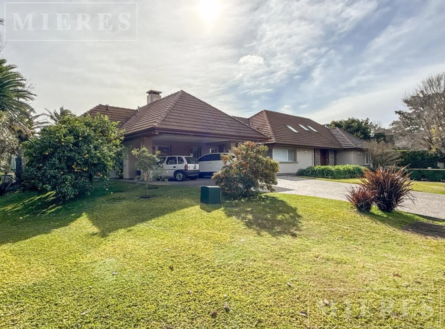 Casa en venta en Los Lagartos Country Club 3