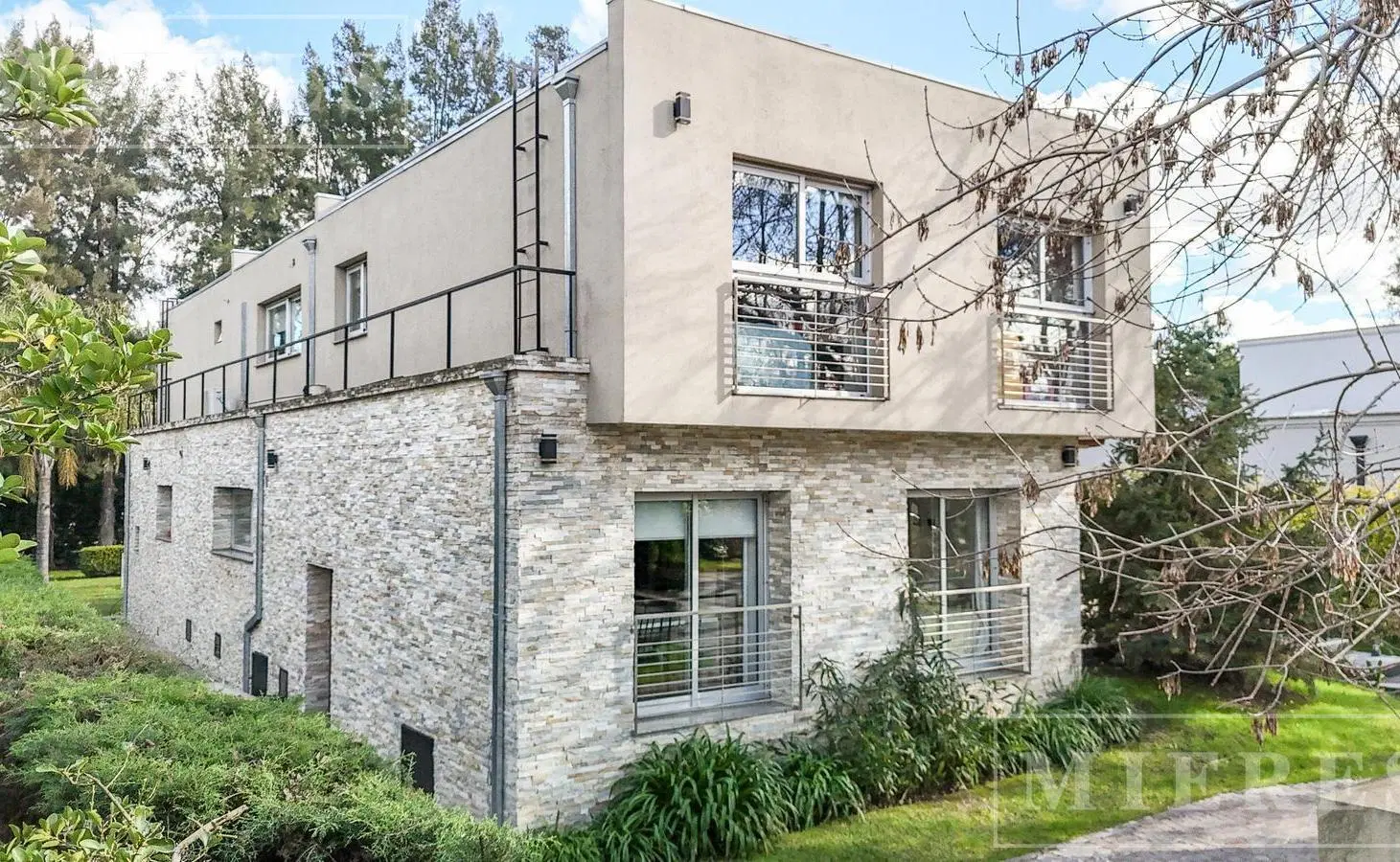 Casa en venta en Highland Park 4