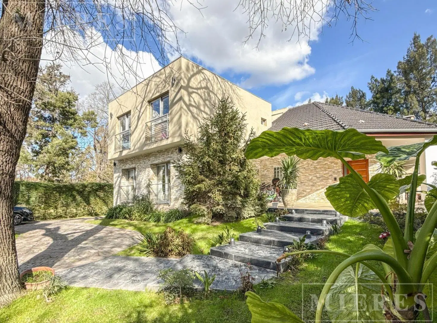 Casa en venta en Highland Park 1