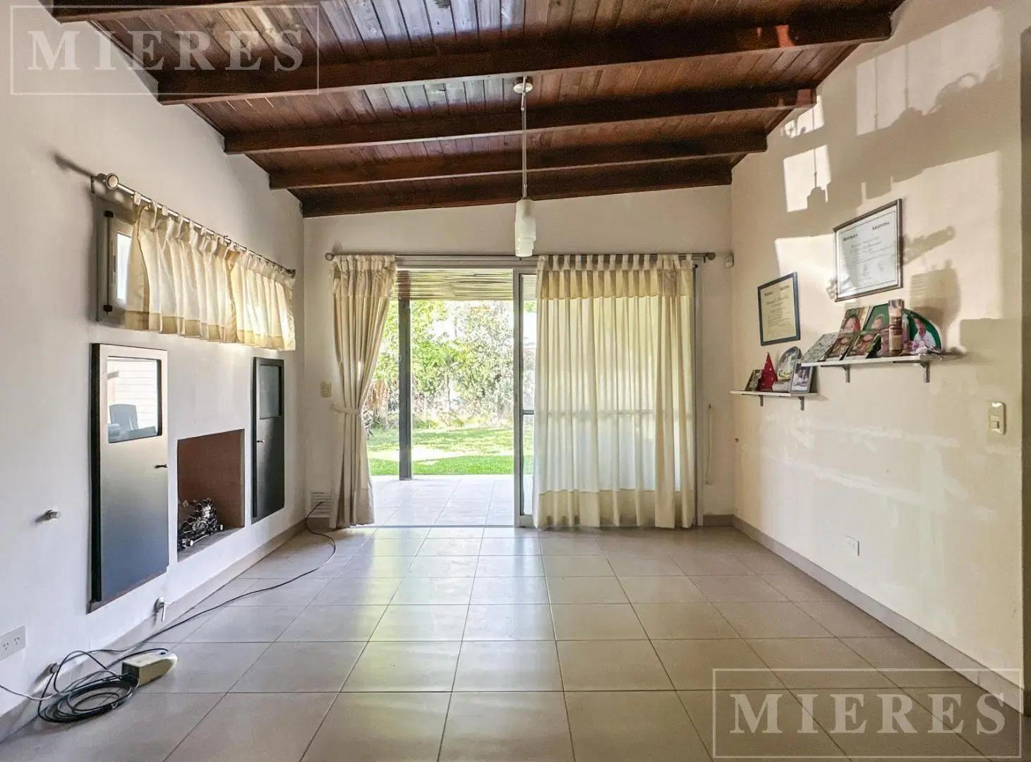 Casa en alquiler anual en La Madrugada 3