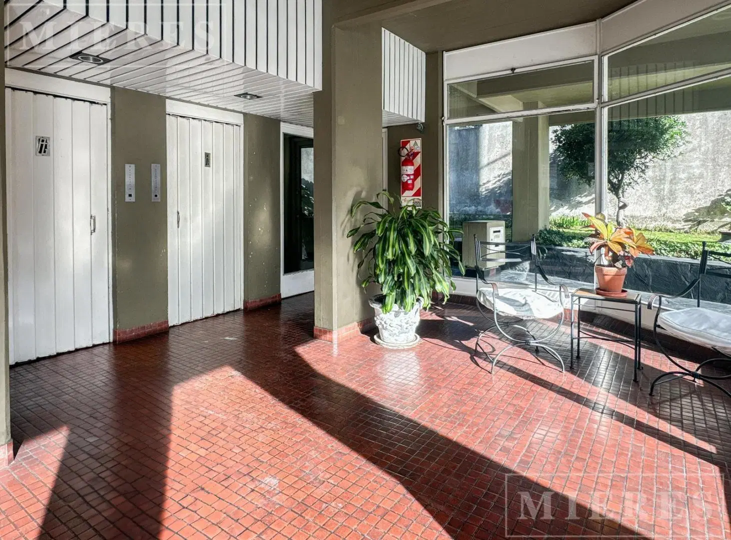 Muy lindo departamento en el centro de San Isidro con increíbles vistas abiertas en venta 3
