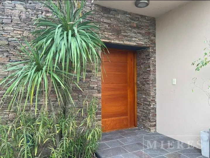 Muy linda Casa en Alquiler en Los Sauces, Nordelta. 3