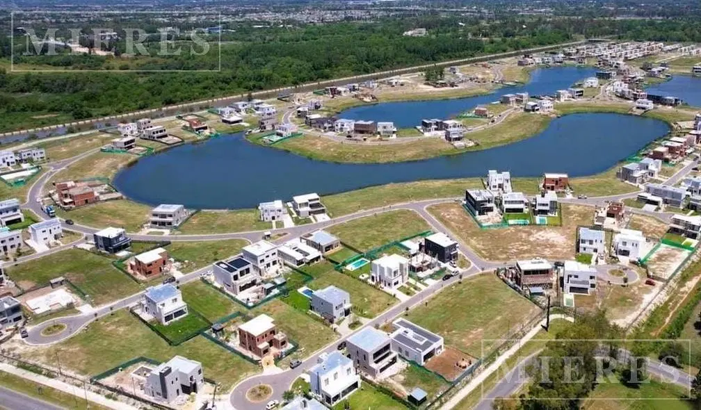 Lote en Venta en el Barrio Santa Ana - Villanueva. 1