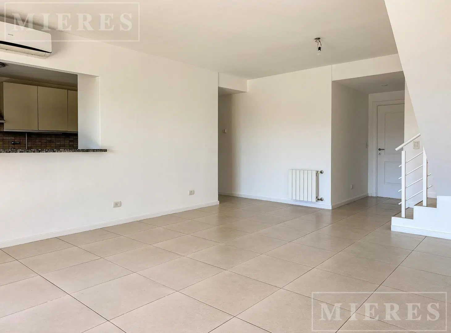 Departamento en dúplex de 4 ambientes, en Beccar Plaza II en venta y alquiler. 4
