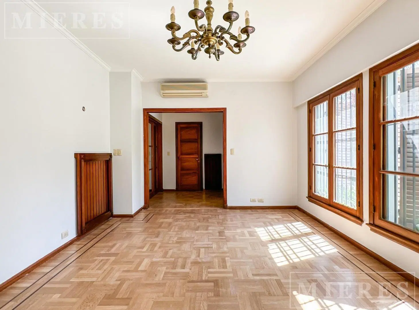 Importante Casa en alquiler en Barrio Parque Aguirre, Acassuso. 2