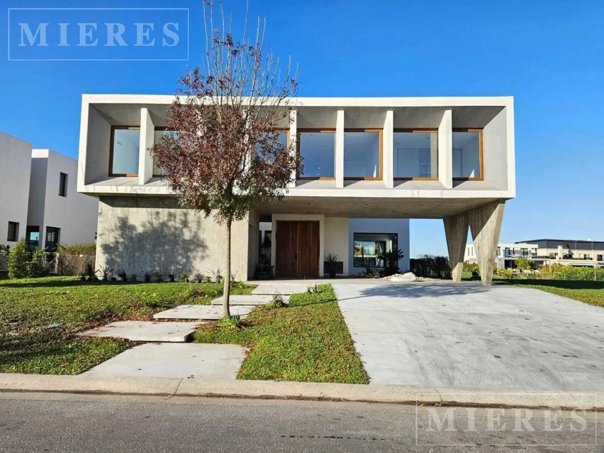 Casa en alquiler anual con lote al Lago Central en Virazón, Nordelta 5