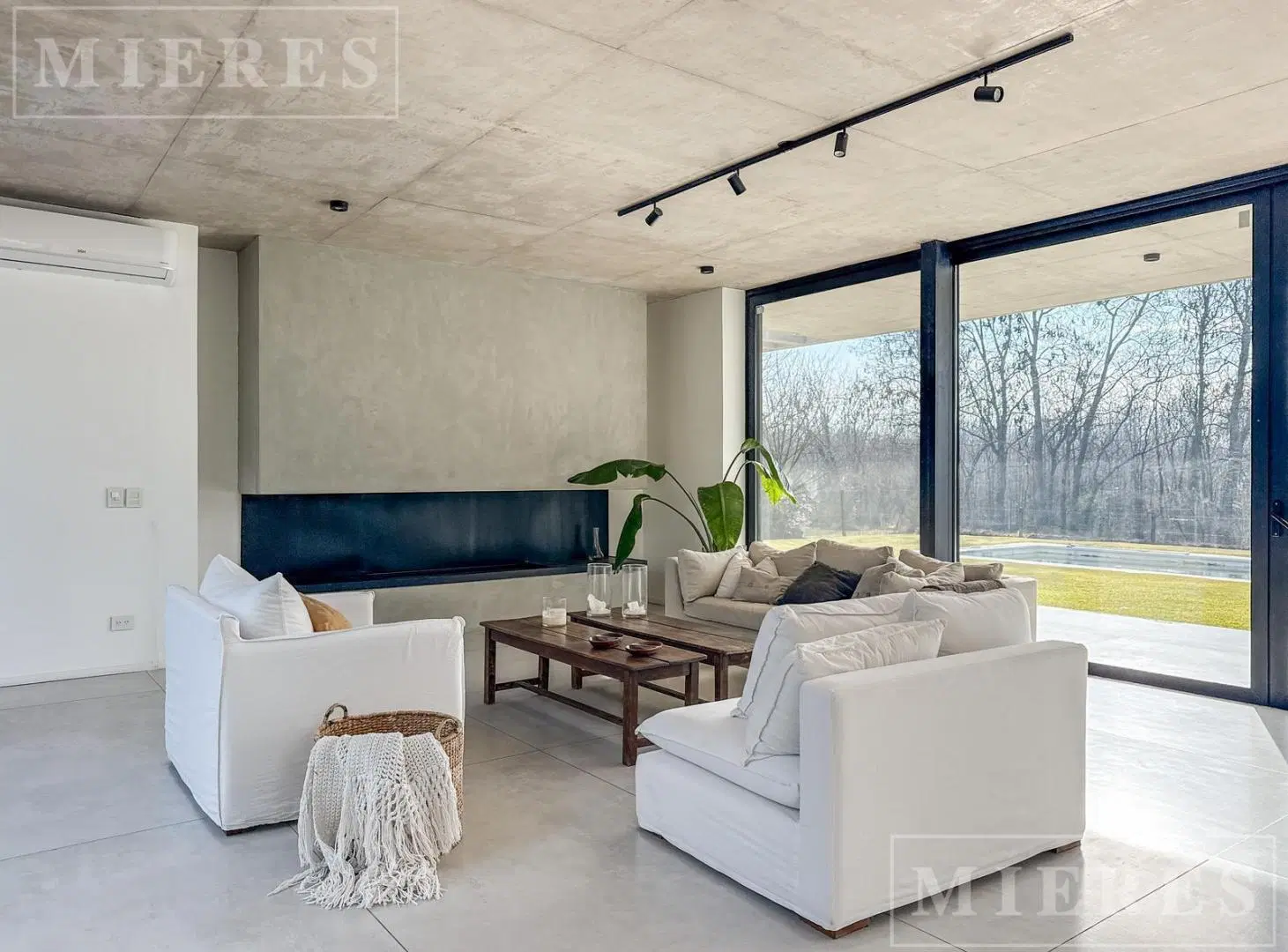 Casa en venta en El Golf, Estancias del Pilar 3