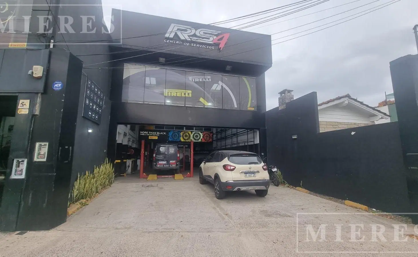 Excelente Local de 308 m2 en alquiler en Avda. Andres Rolon al 300 en San Isidro 5