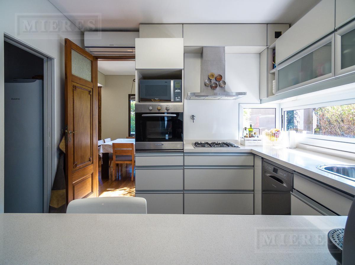 Foto de Los Ceibos - Excelente casa en venta con cuatro dormitorios, jardín y, imagen 5