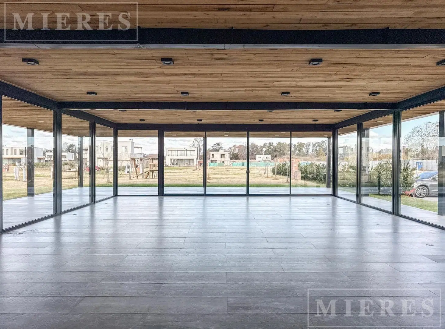 Lote en venta de 380m² en El Olivar, Pilar 8