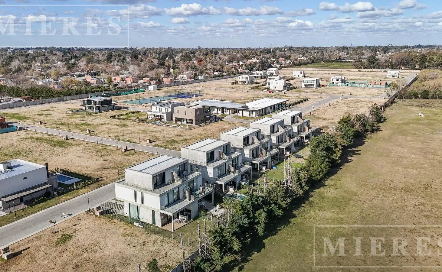 Lote en venta de 404m² en El Olivar, Pilar 5
