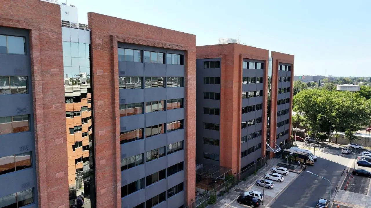 Oficinas en Alquiler de 245 m2 en Vicente López - Olivos Building I 8