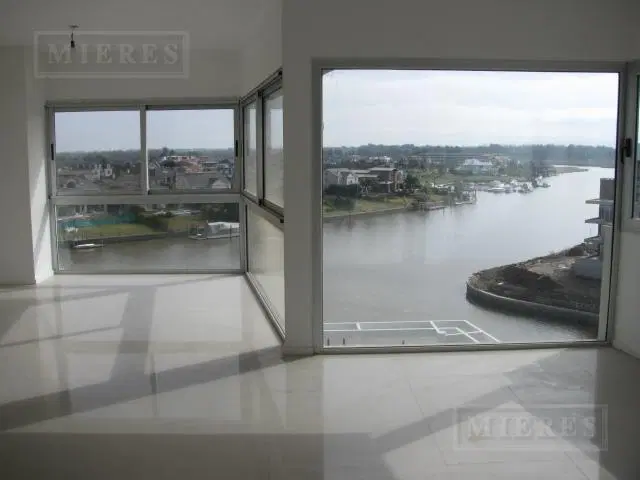 Departamento tipo duplex de 3 ambientes en venta. Marinas del Canal, Nordelta 4