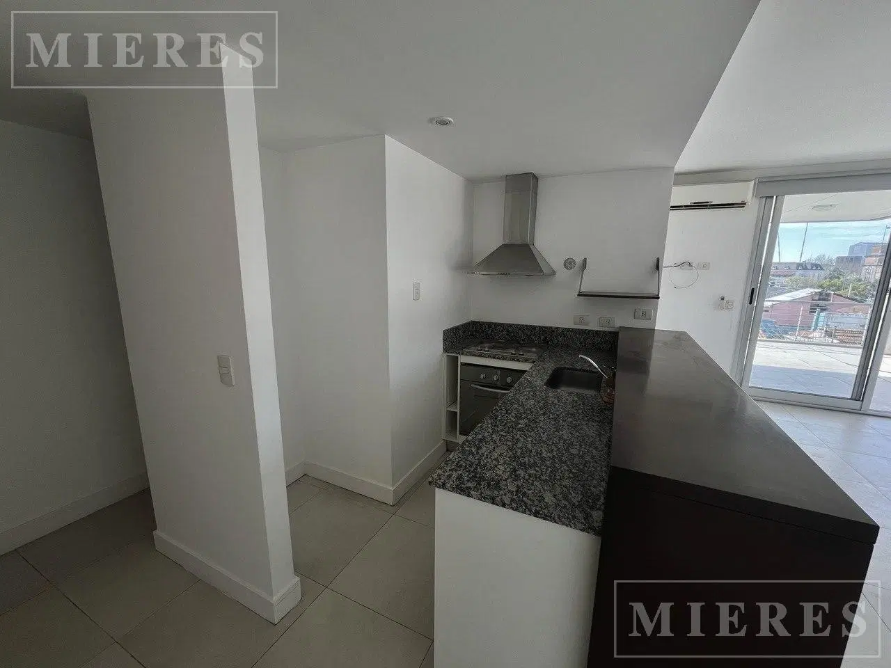 Departamento en Alquiler en Tigre con gran terraza!! 2