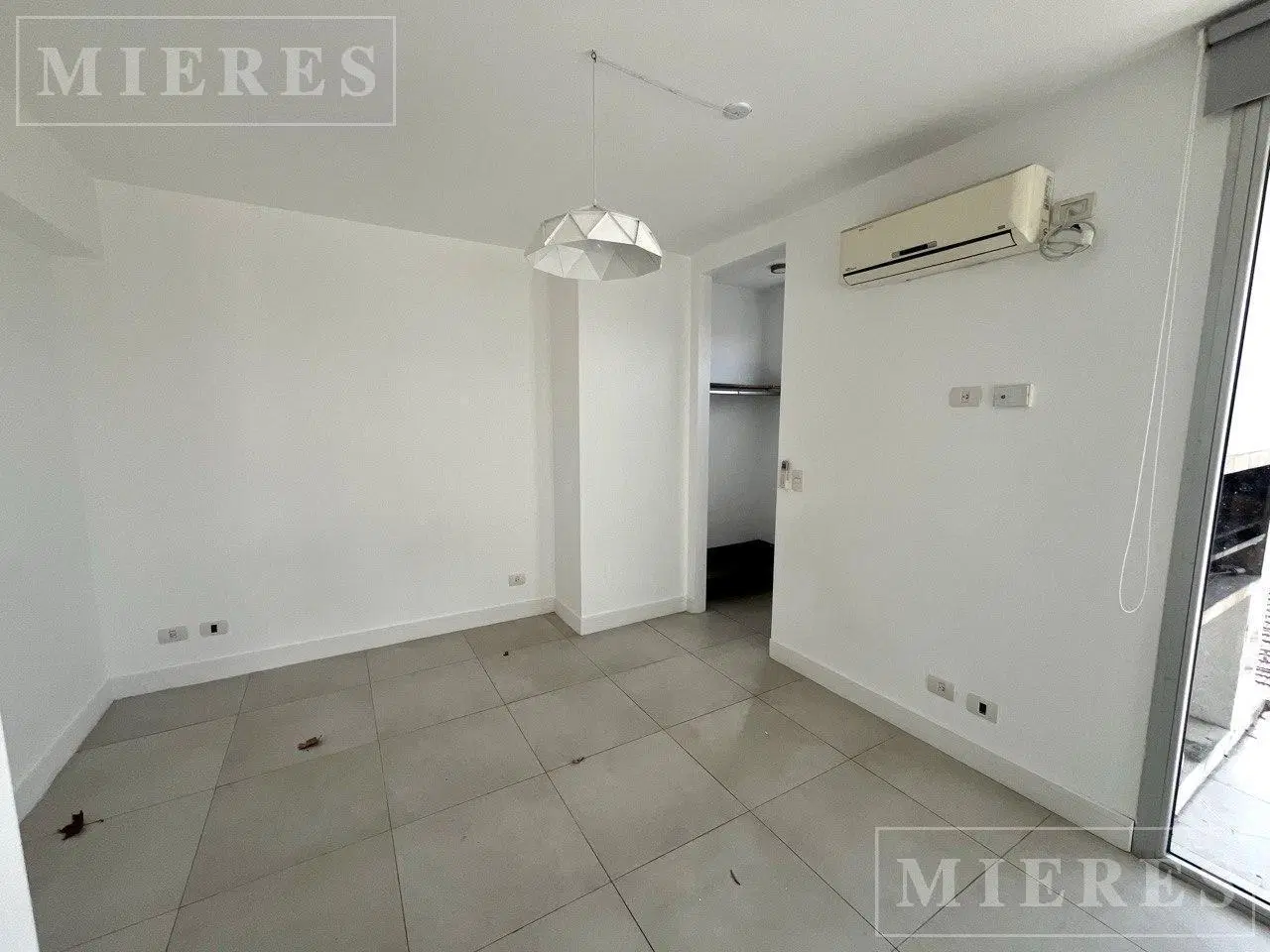 Departamento en Alquiler en Tigre con gran terraza!! 1