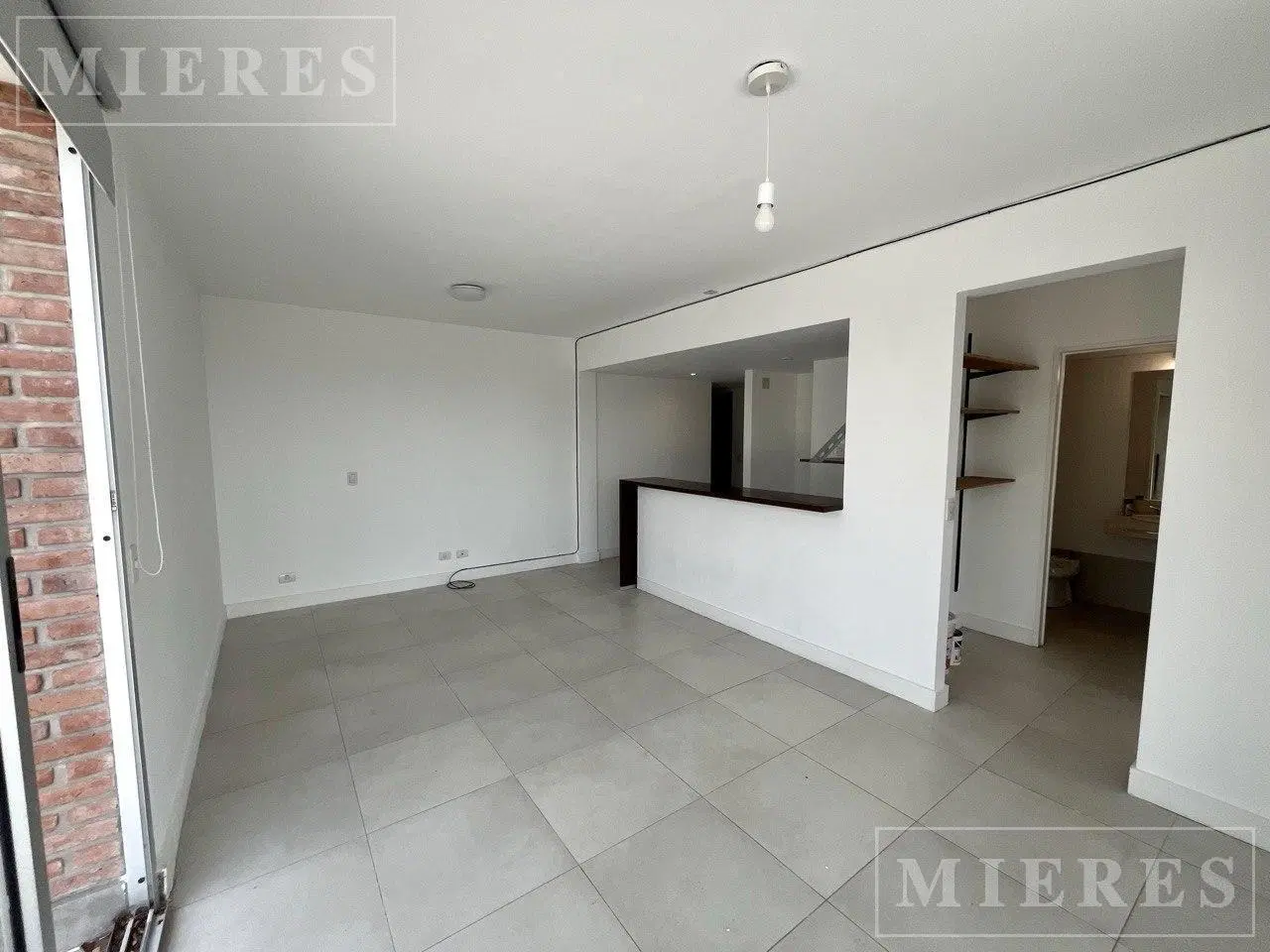 Departamento en Alquiler en Tigre con gran terraza!! 4
