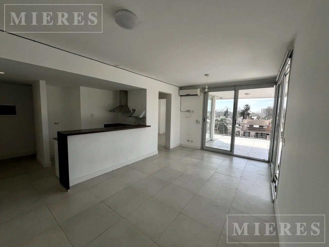 Departamento en Alquiler en Tigre con gran terraza!! 3