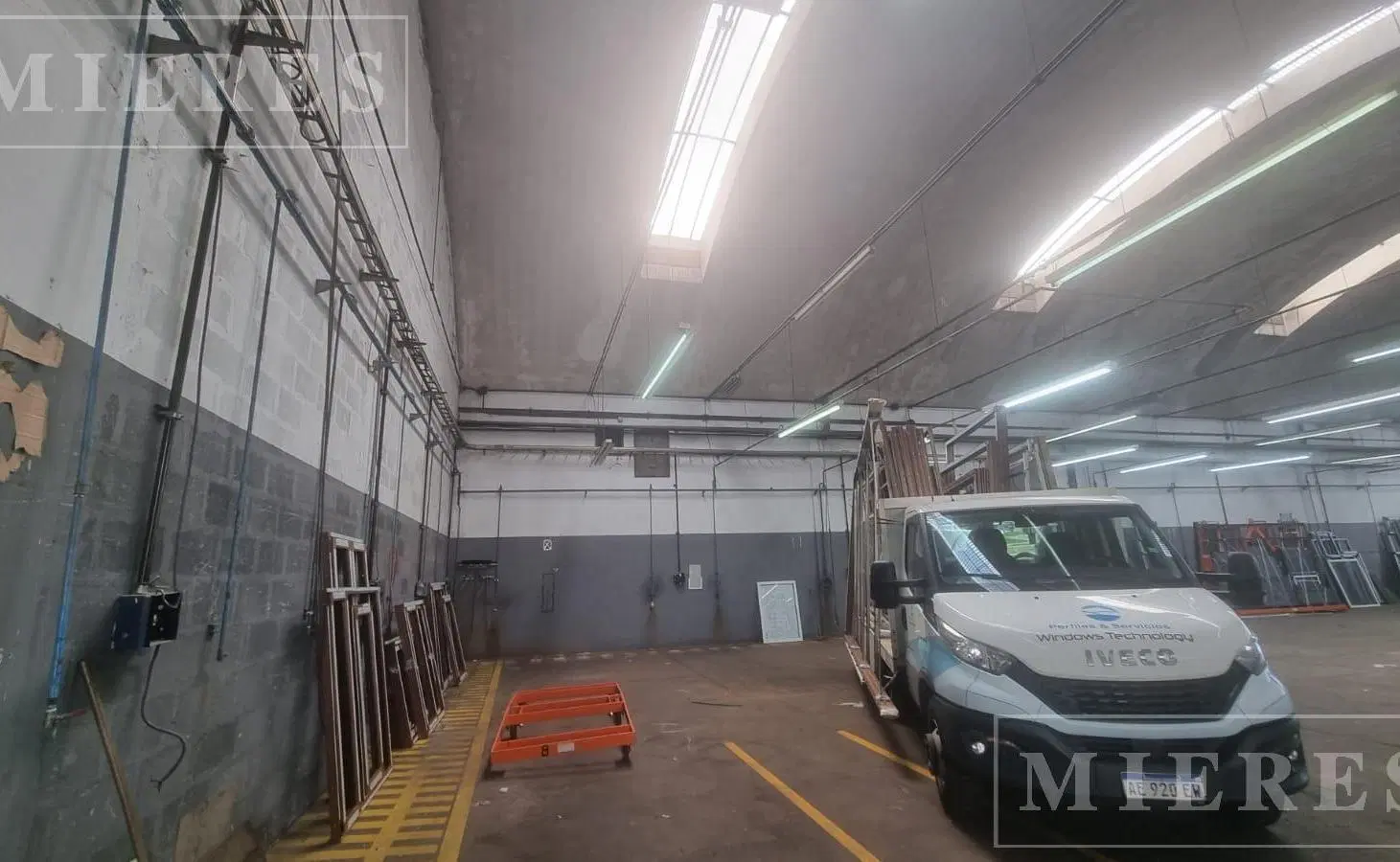 Depósito en Alquiler de 750 m2 en Denedetti y Panamericana Olivos 4