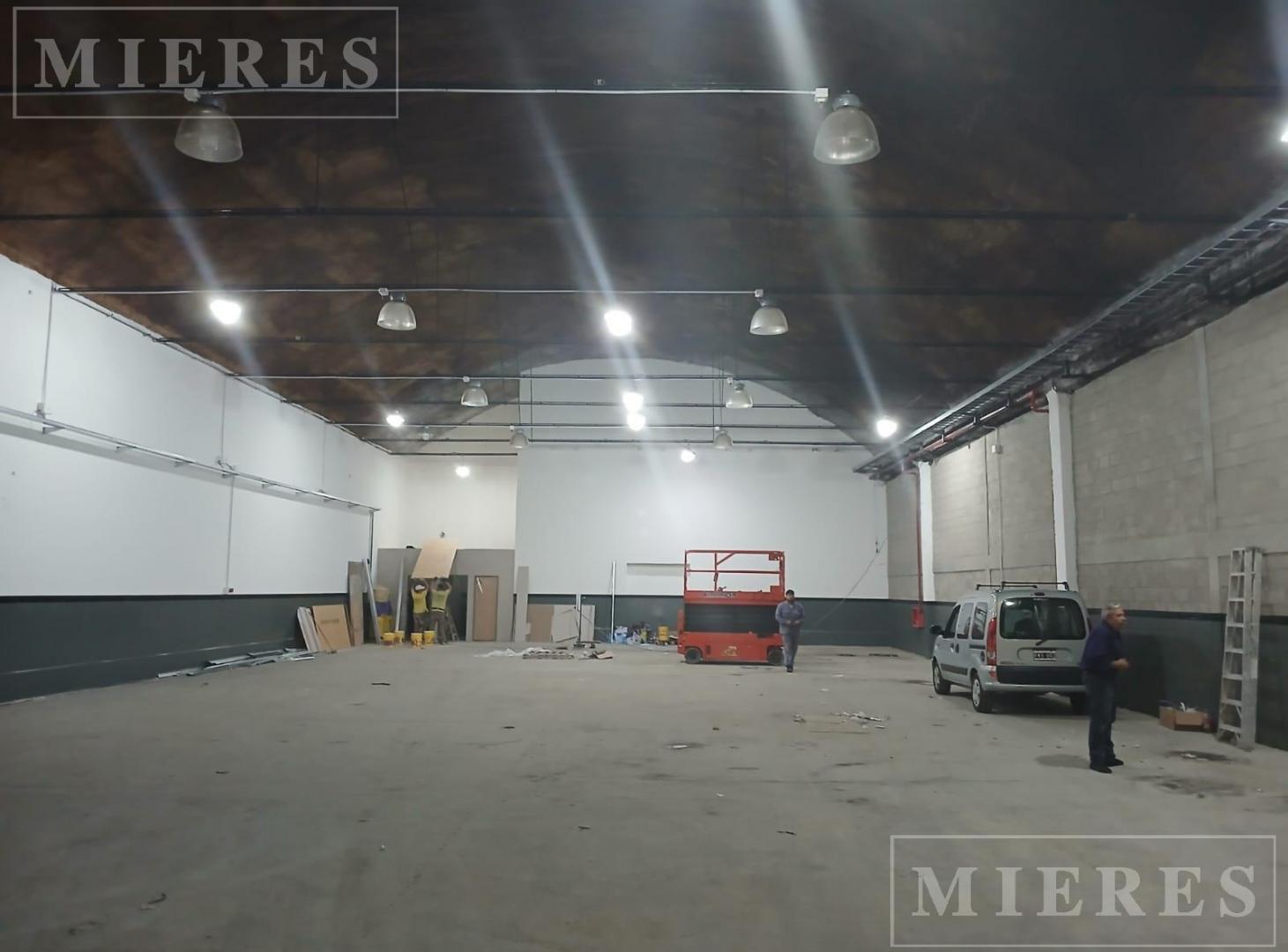 Foto de Depósito en Alquiler de 750 m2 en Denedetti y Panamericana Olivos, imagen 2