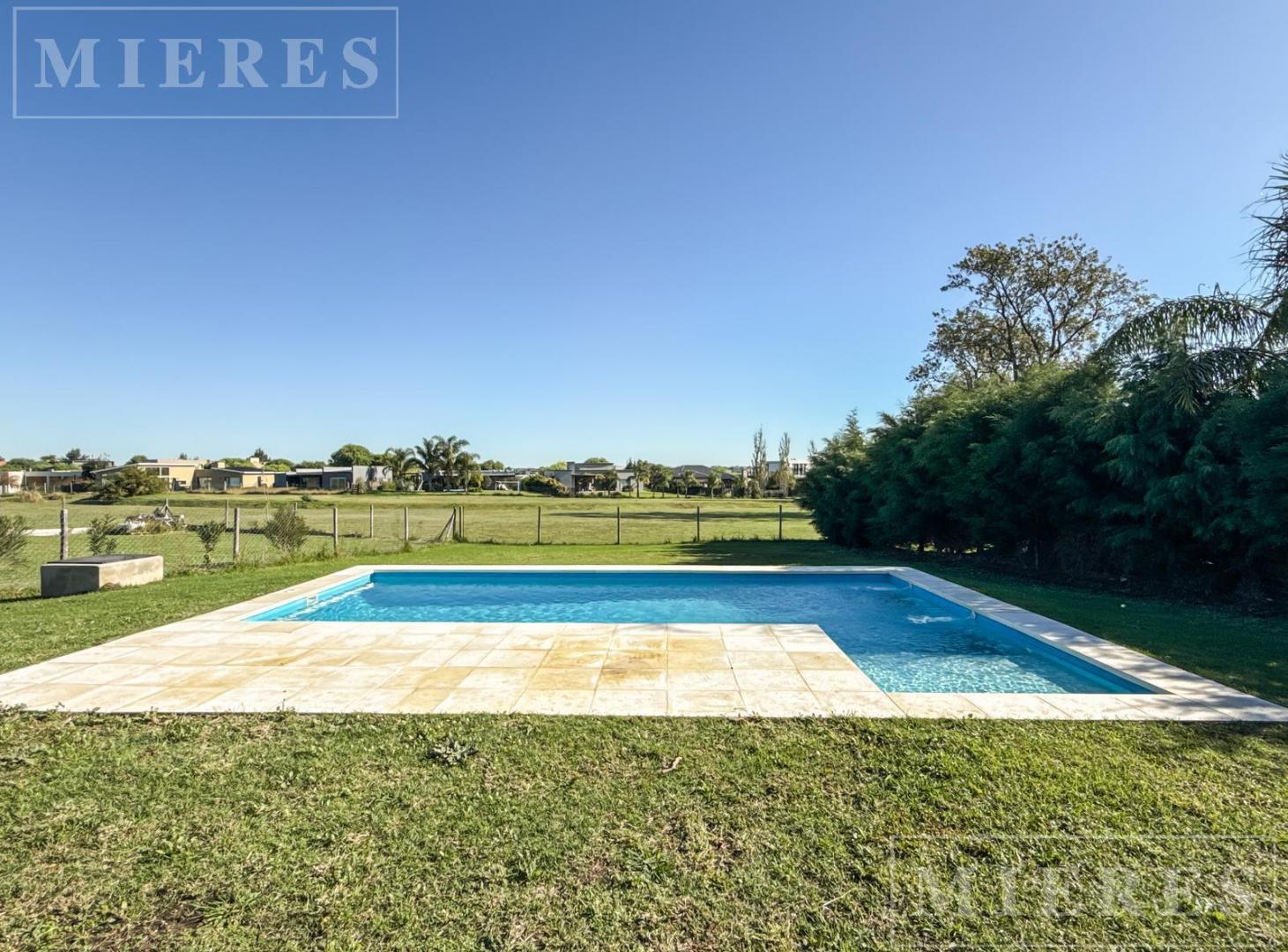Foto de Casa en venta sobre lote interno Area 1 San Sebastian, imagen 3