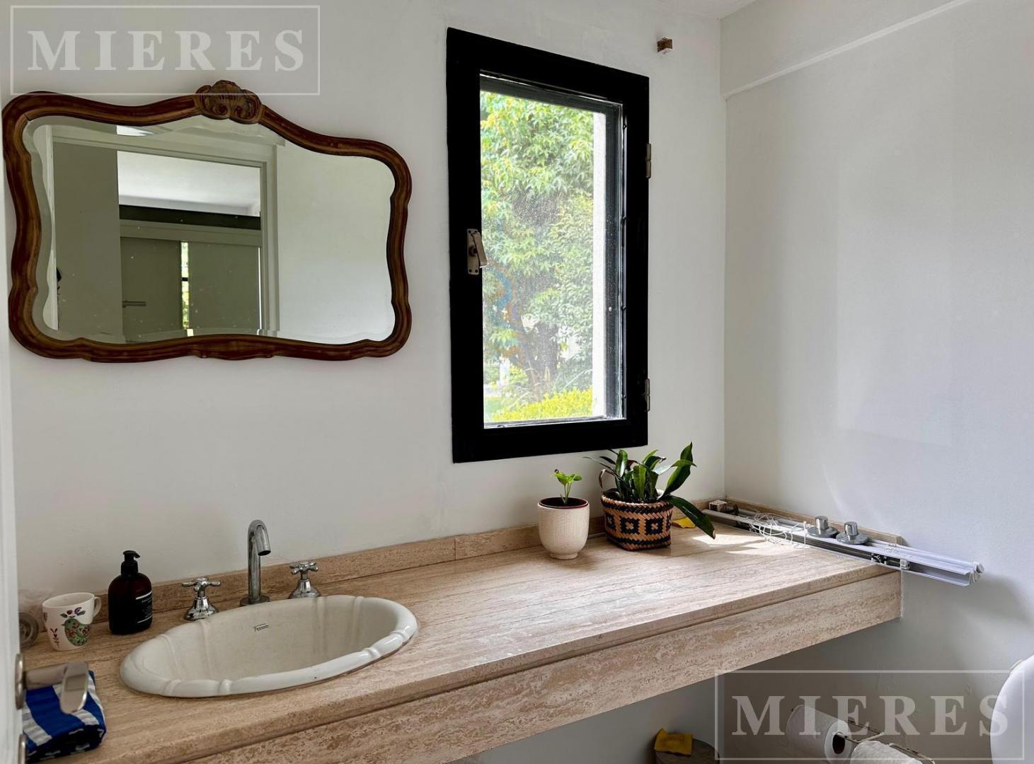Foto de Casa en venta con renta en El Establo, imagen 3