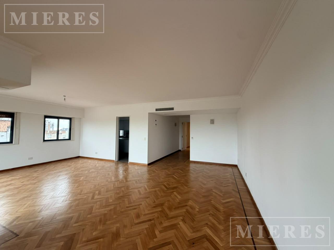 Foto de Exclusivo semipiso de categoría en excelente ubicación de San Isidro en, imagen 5