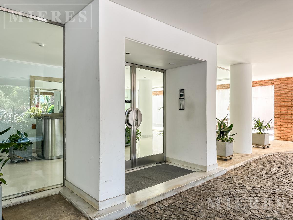 Foto de Exclusivo semipiso de categoría en excelente ubicación de San Isidro en, imagen 4
