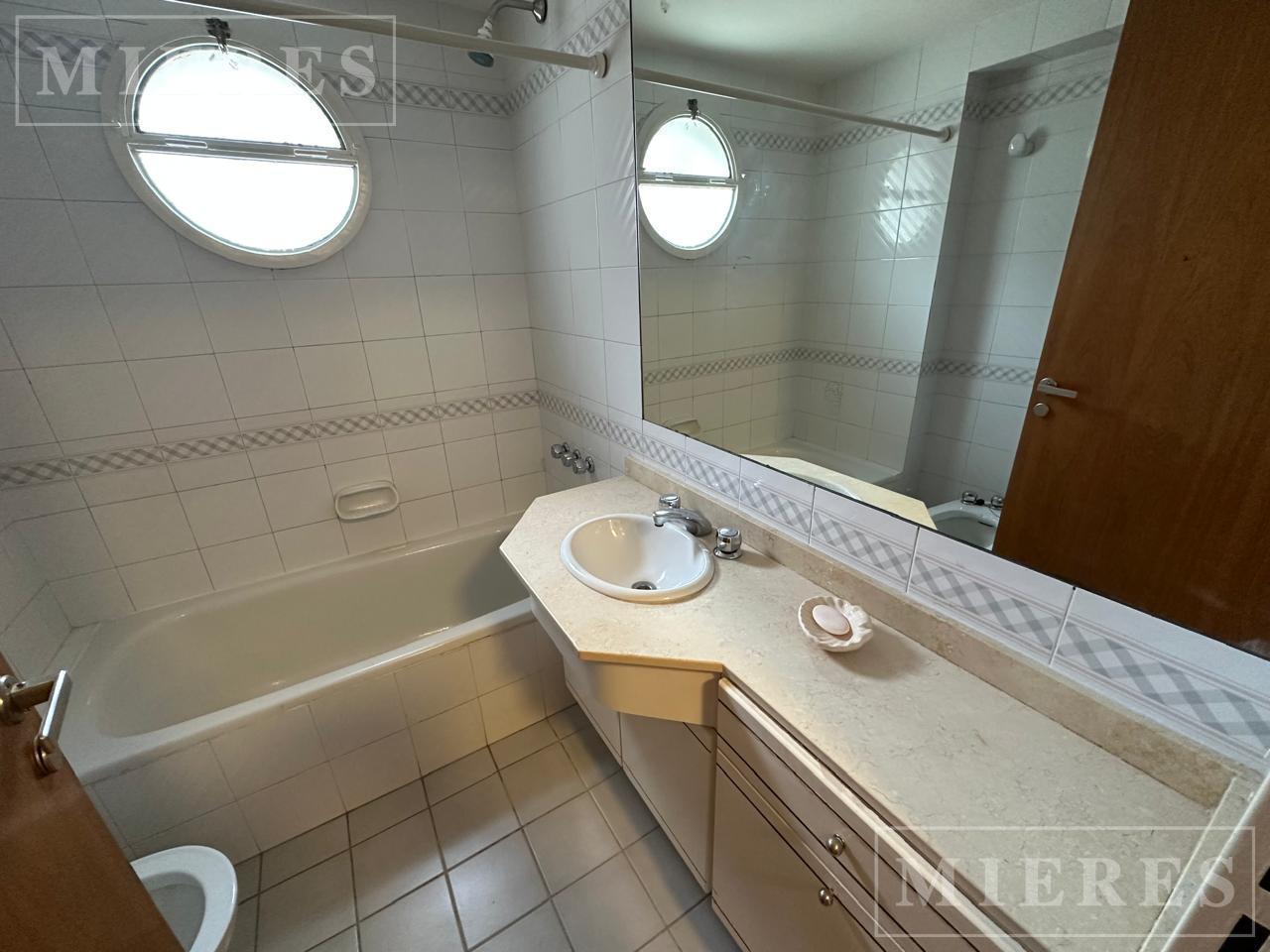 Foto de Departamento en alquiler de 3 ambientes en Acassuso, muy bien ubicado, imagen 5